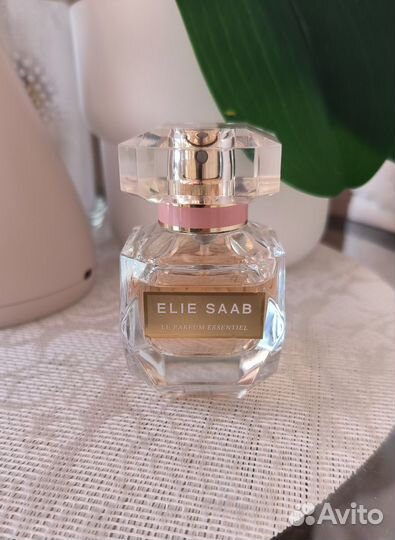 Elie saab le parfum essential