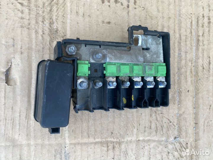 Блок предохранителей Skoda Fabia 2 1.4 CGG