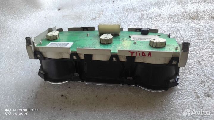 Щиток приборов Nissan Tiida c11