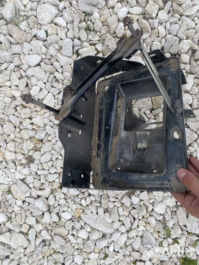 Крепление аккумулятора LADA vesta