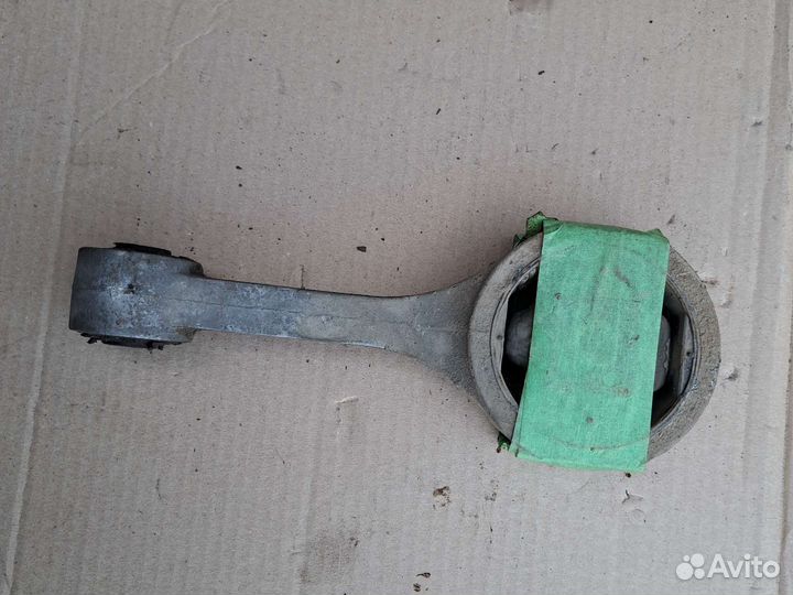 Опора двигателя и МКПП skoda fabia 1