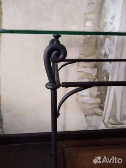 Стойка Кованная