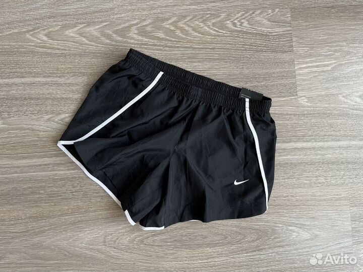 Nike XS новые шорты с плавками