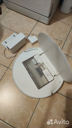 Xiaomi Mi Robot Vacuum-Mop Essential