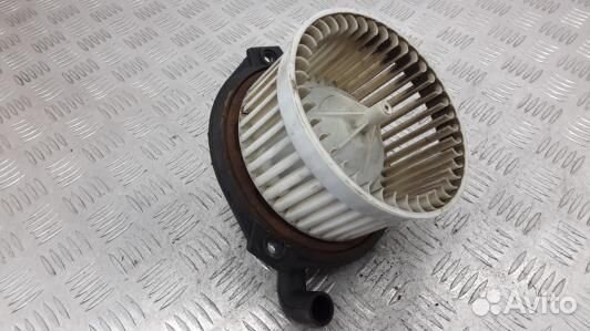 Моторчик печки chevrolet trailblazer (83F05KK01)