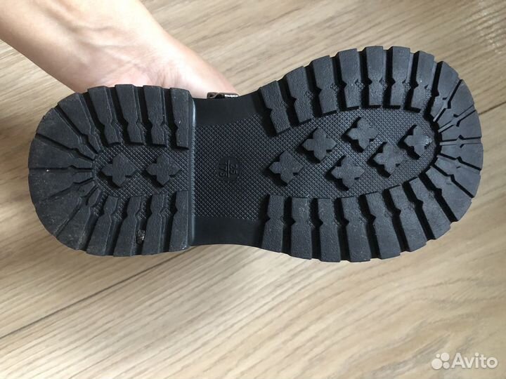 Ботинки демисезонные 25