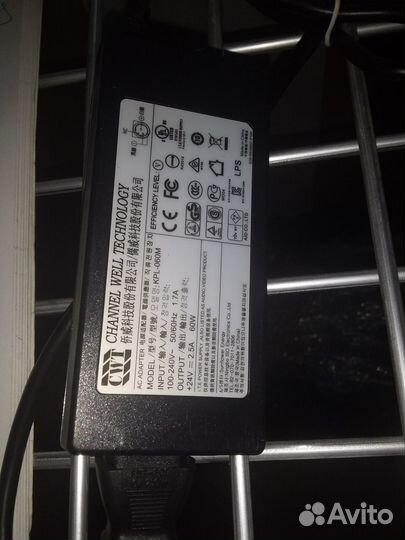 Морская спутниковая тв антенна NavCom M60