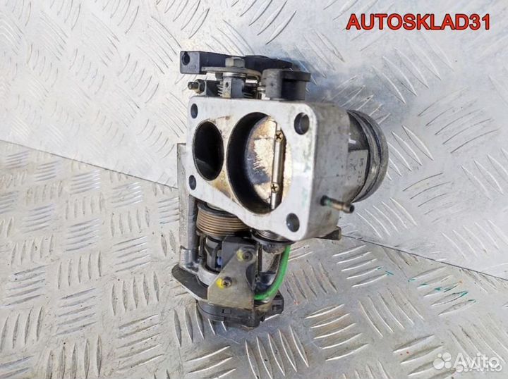 Заслонка дроссельная Audi 80 B4 2.0 ABK 048133063D