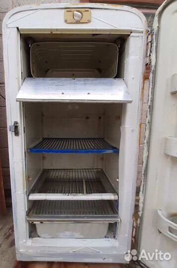 Холодильник 