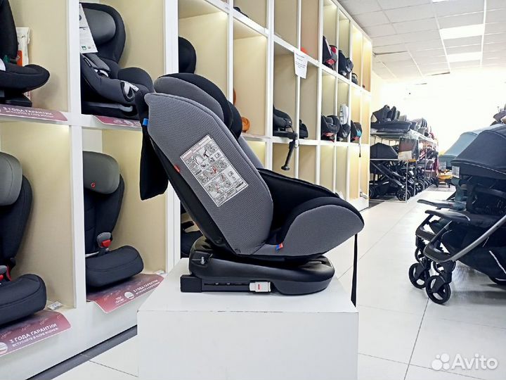 Автокресло 0-36кг Zlatek Cruiser Черный Isofix 360