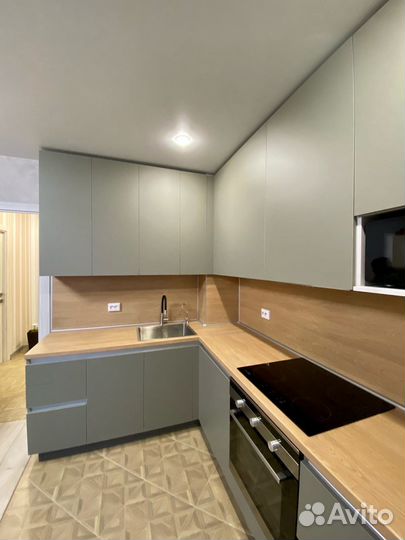 Кухня под потолок из мдф на заказ