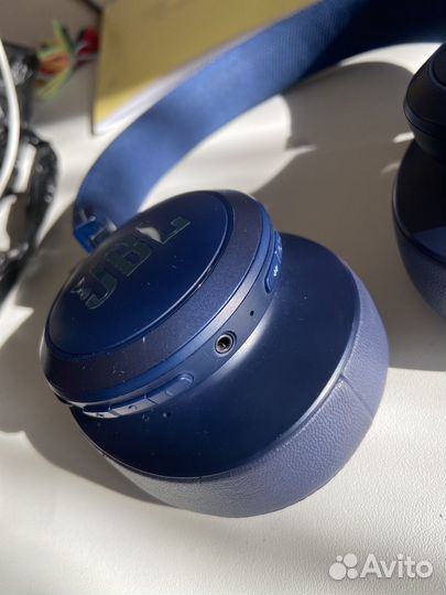 Беспроводные наушники jbl