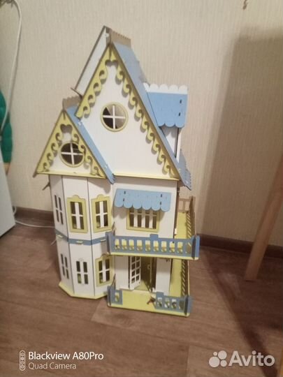 Домик кукольный