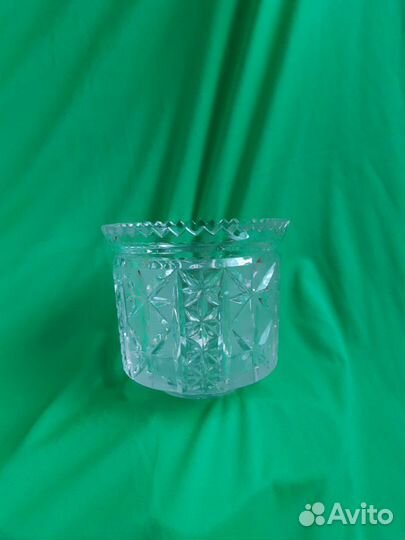 Ваза. хрустальные вазы