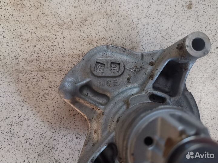 Основание помпы Honda vfr 1200