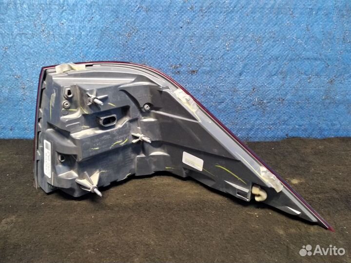 Фонарь левый внешний Mercedes W166