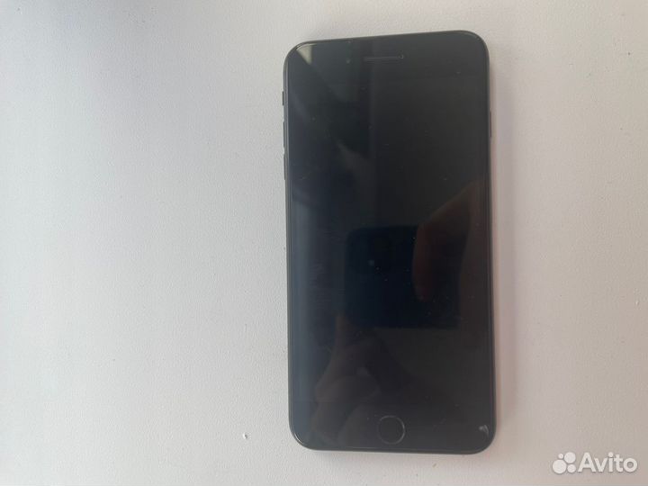 iPhone 8 Plus, 128 ГБ