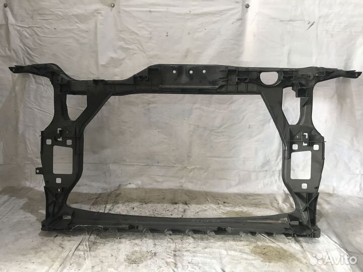 Рамка радиатора Audi Q5 I (2008–2012)