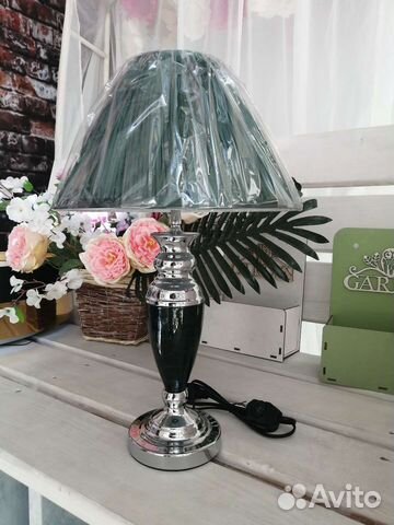 Лампа настольная