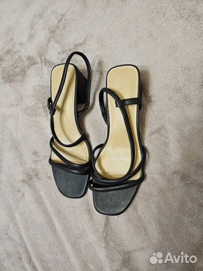 Босоножки hm черные