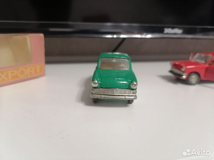 Москвичи 403 А7
