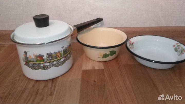 Посуда Эмаль, деревянная,берестяная. СССР. винтаж