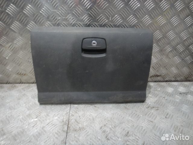 Бардачок Amarok (10-16) б\у (арт. 2H0857095B71N)