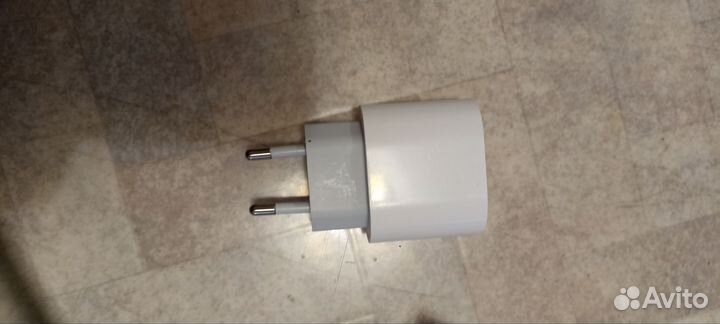Сетевая зарядка Apple USB-C 20W mhje3ZM/A: