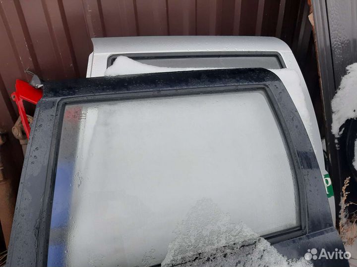 Стекло двери шевроле-нива
