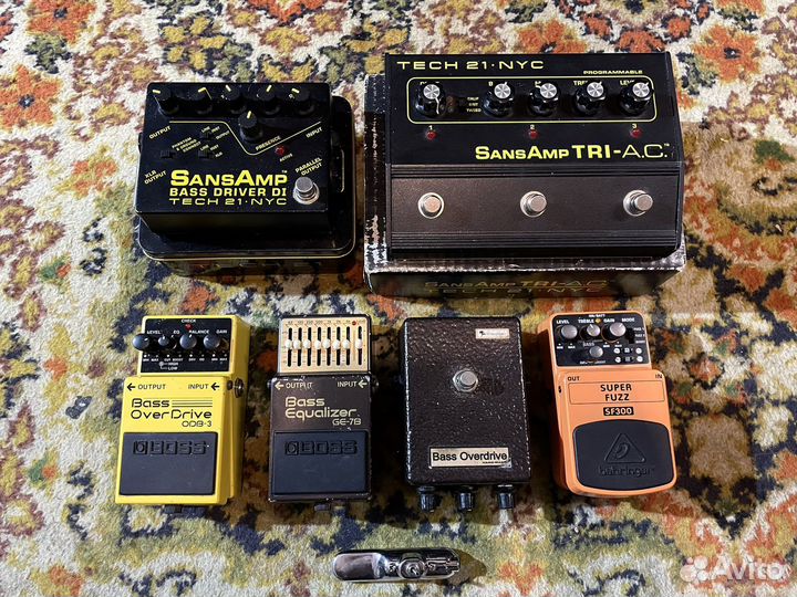 Гитарные педали Boss, Sansamp, Submarine