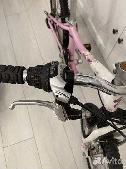 Велосипед детский 20 specialized