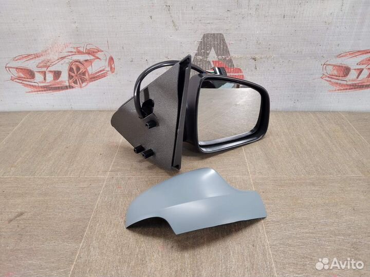 Зеркало правое Renault Logan с 2014 года электро