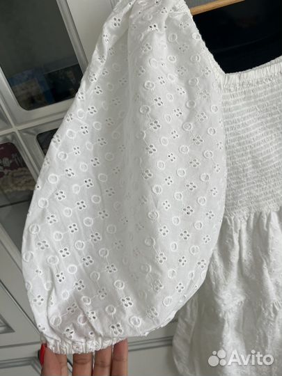 Нарядное женское платье