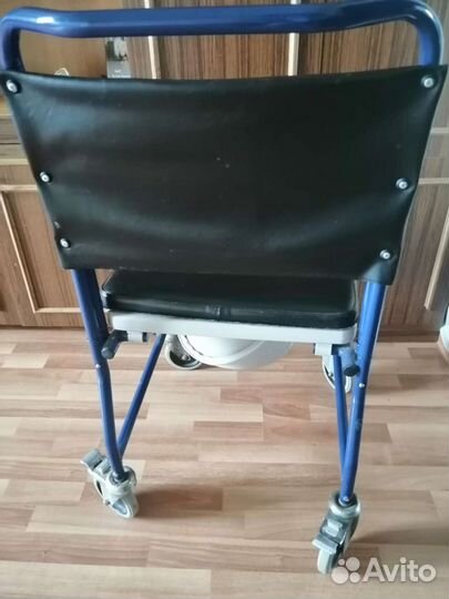 Кресло-стул на колесах