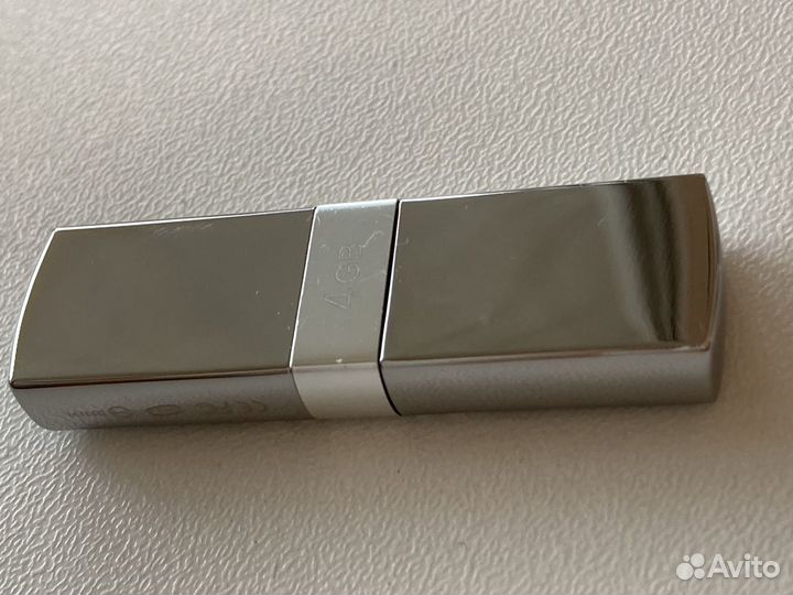 Флешка с кристаллами Swarovski