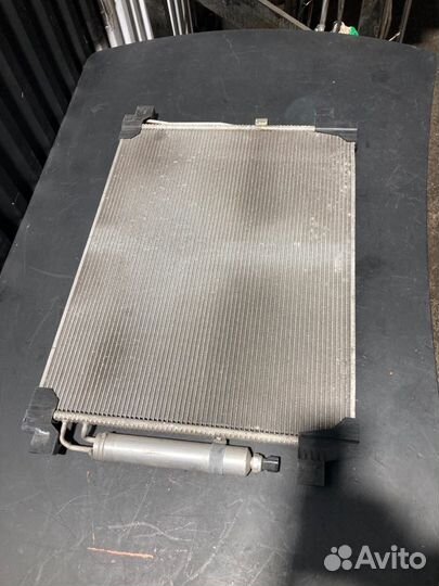 Радиатор кондиционера передний Infiniti M25 M37