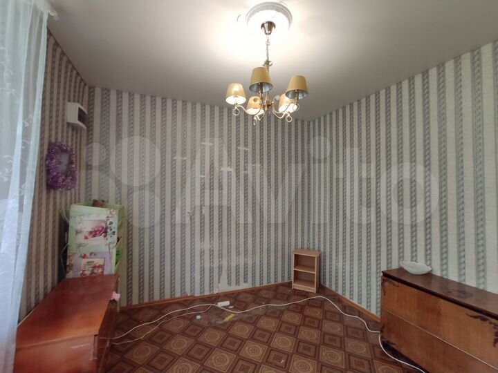 Комната 15 м² в > 9-к., 3/3 эт.