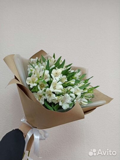 Букет альстромерий