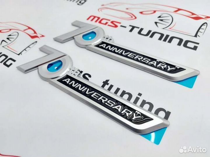 Шильдики 70th Anniversary Toyota Land Cruiser