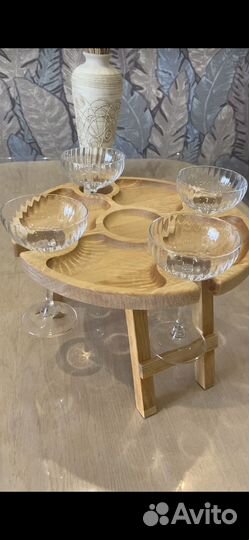 Винный столик менажница