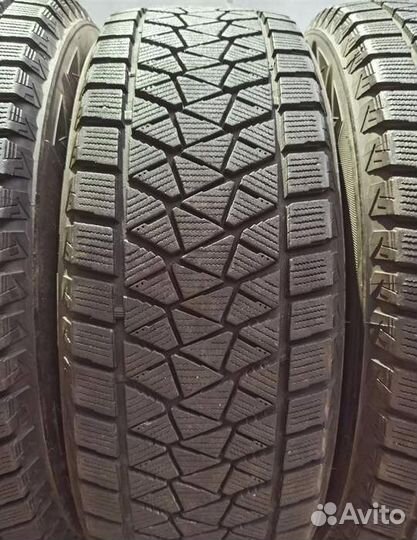 Bridgestone Blizzak DM-V2 225/65 R17 99T