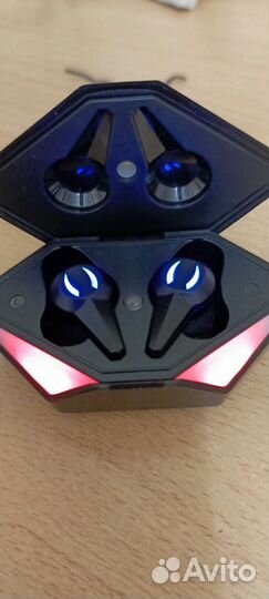 Беспроводные наушники Hiper TWS