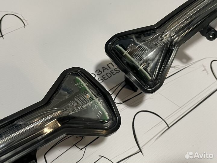Комплект поворотников зеркал BMW G30 BMW G20