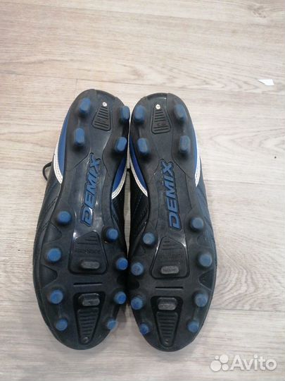 Футбольные бутсы