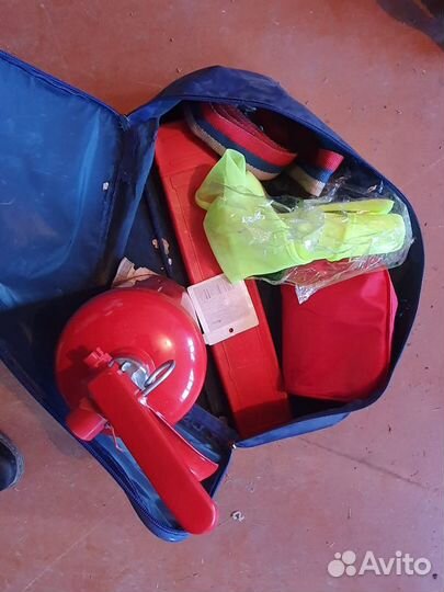 Продам набор сумка автомобилиста