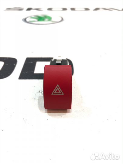 Кнопка аварийного сигнала Skoda Octavia A5 (1Z)