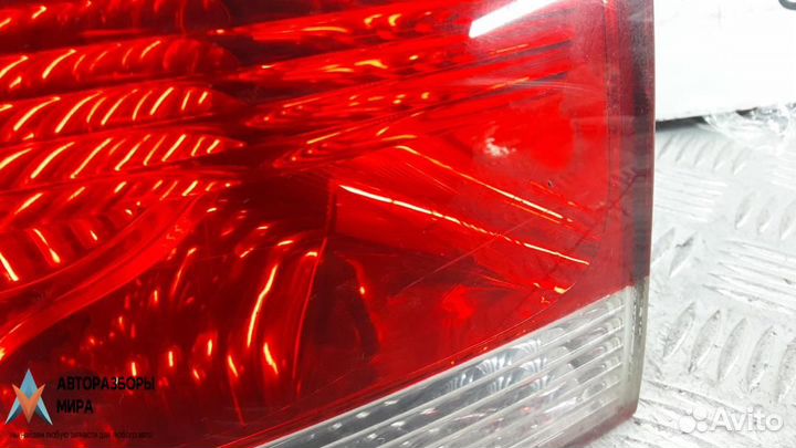 Фонарь задний левый Volkswagen Touareg 2005