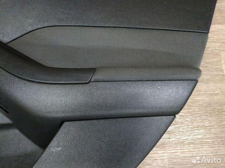 Обшивка двери задней правой Ford Focus 3
