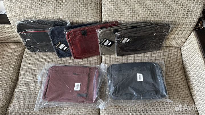 Сумки для ноутбуков 15.6 новые в упаковках