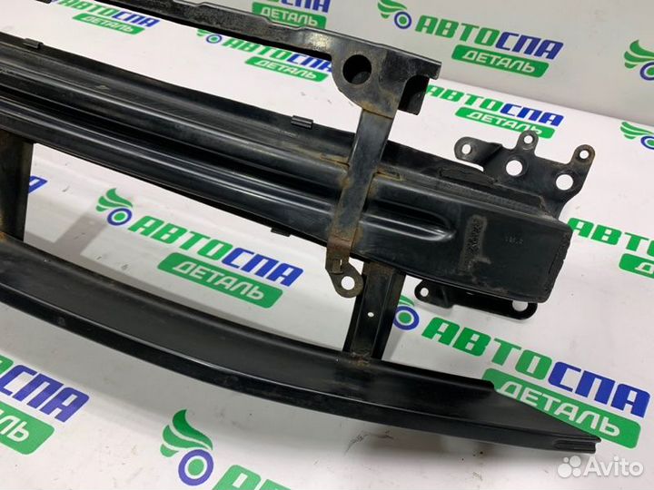 Усилитель бампера передний Skoda Octavia седан